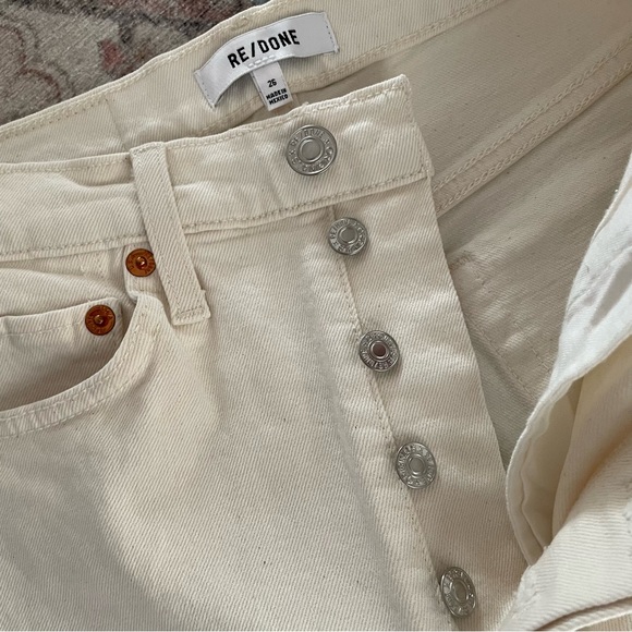 Redone 90s High Rise Crop Jeans Button Fly Size 26 Vintage White - Picture 7 of 16